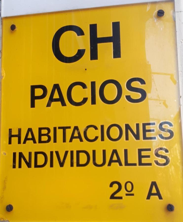 Hostal Pacios Мадрид Екстериор снимка