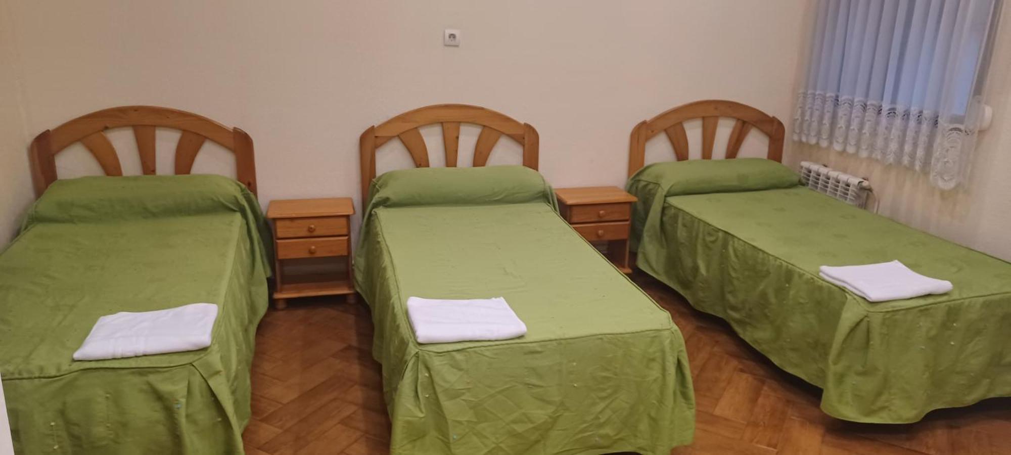 Hostal Pacios Мадрид Екстериор снимка