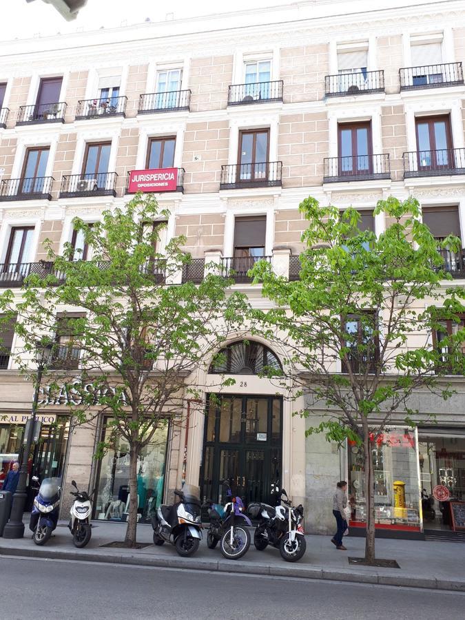 Hostal Pacios Мадрид Екстериор снимка